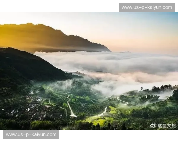 沸腾的山城，倔强的延边：那一抹划破绿茵的“红”与“白”